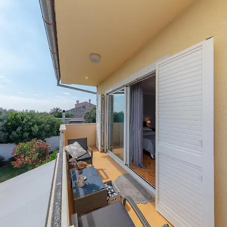 Casa Mia - Mia