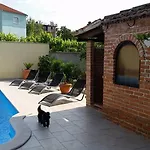 Casa Mia - Mia *