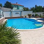 Casa Mia - Mia