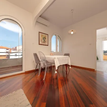 Casa Mia - Mia