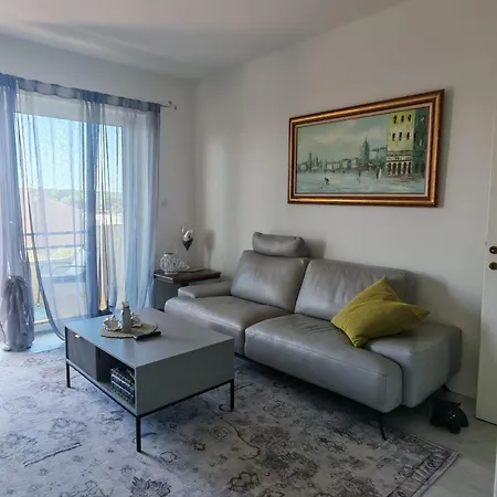 Casa Mia - Mia