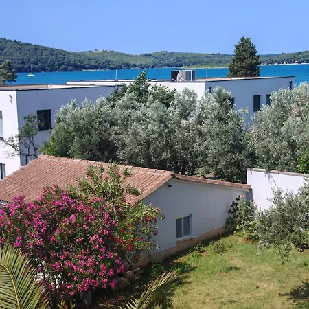 Casa Mia - Mia