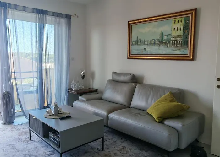 Casa Mia - Mia